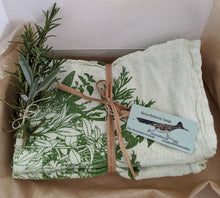 Load image into Gallery viewer, Herbal Print Floursack Cloth Napkins