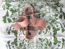 Load image into Gallery viewer, Herbal Print Napkin Gift Box